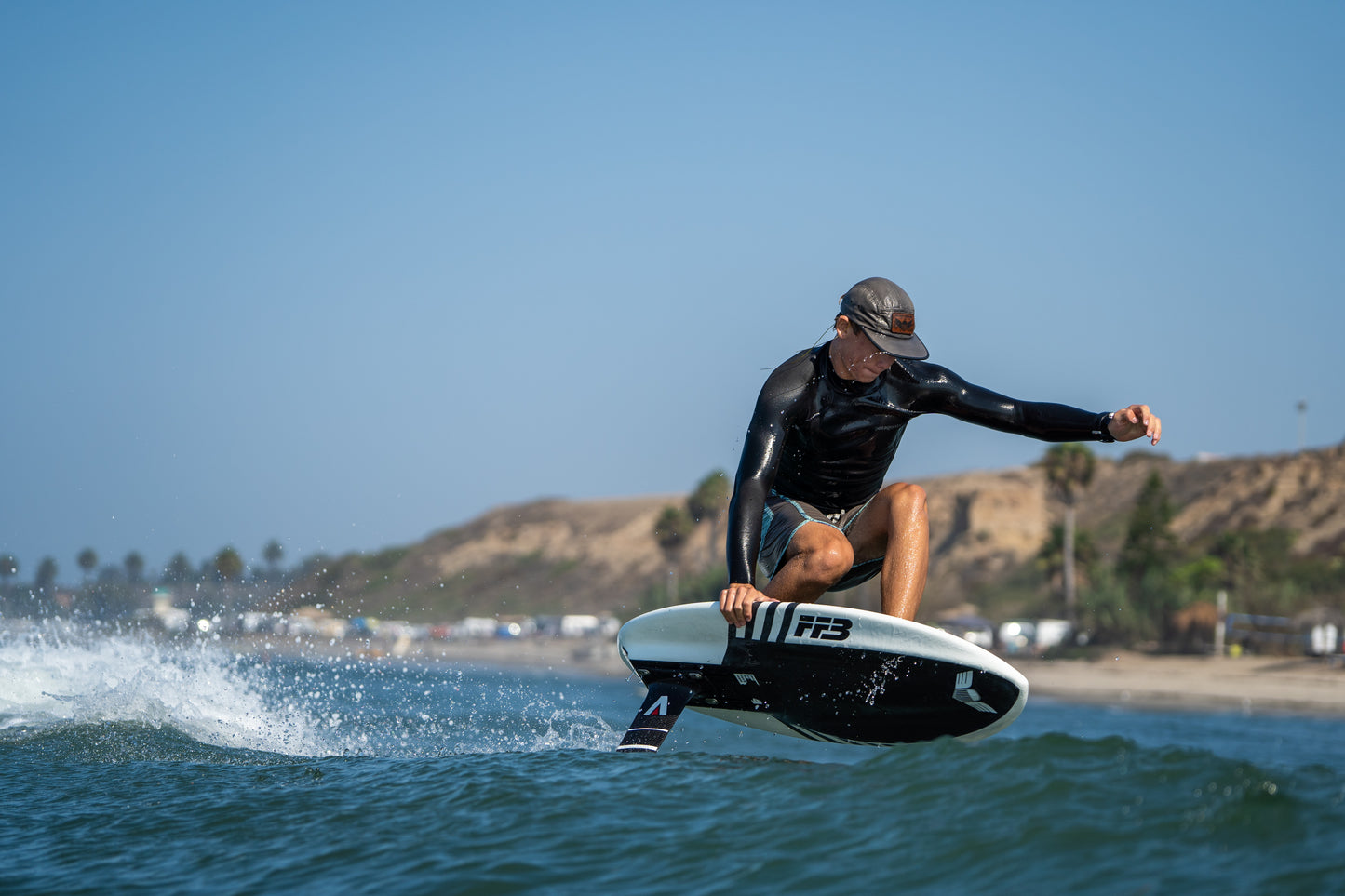 freedom THE RUBIX foilers club barcelona tabla surf foil